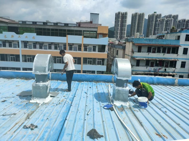 铁山钢结构屋面涂料维修方法